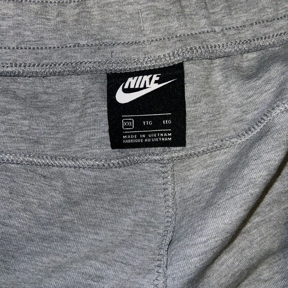 Nike Tech Fleece Joggers Grey 805162-063 - Picture 5 of 7